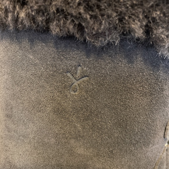 EMU Australian Suede Boots.. - Picture 5 of 12